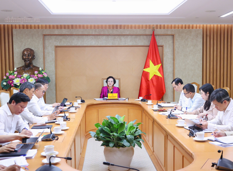 Bí thư Trung ương Đảng, Phó Thủ tướng Phạm Thị Thanh Trà làm việc với Bộ Nội vụ. Ảnh: chinhphu.vn