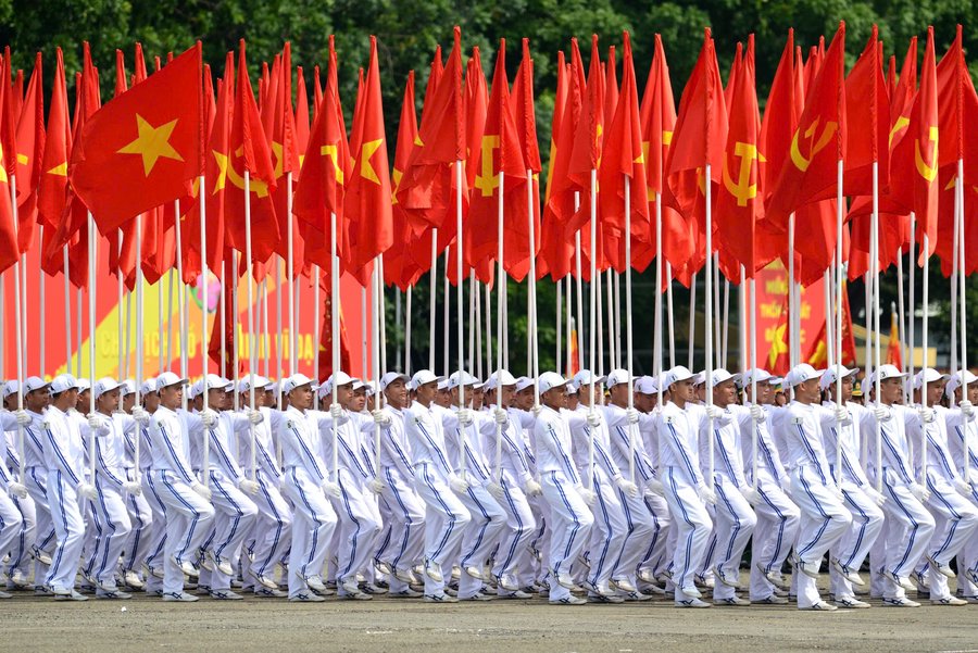 Văn bản hợp nhất quy định về tổ chức ngày kỷ niệm; nghi thức trao tặng, đón nhận hình thức khen thưởng, danh hiệu thi đua; nghi lễ đối ngoại và đón, tiếp khách nước ngoài. Ảnh: T.L