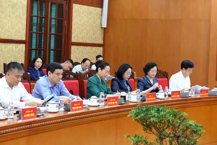 Lãnh đạo Đảng, Nhà nước và các đại biểu dự buổi làm việc