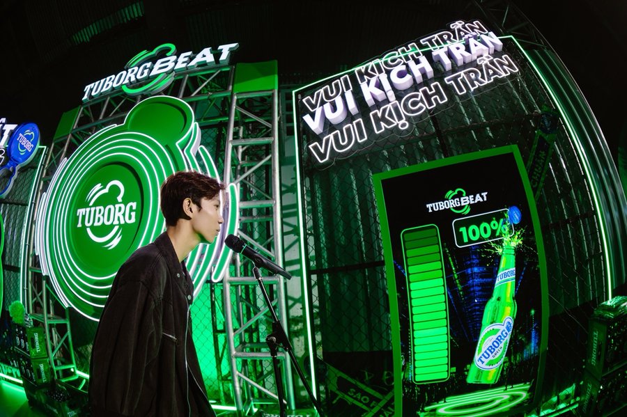 Không theo bất kỳ “chuẩn vui” nào, Gen Z biến nhạc hội thành “lãnh địa” độc bản