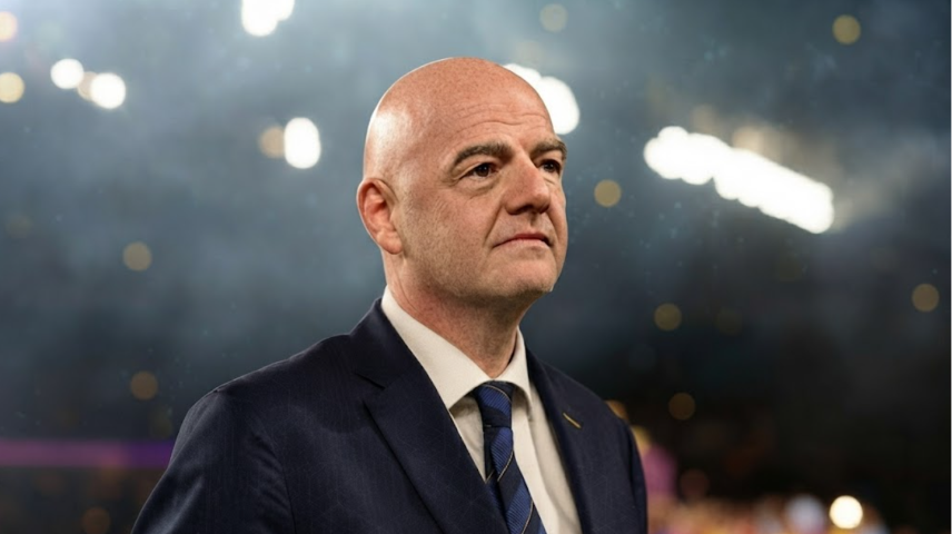 Ông Gianni Infantino khó giữ được vị trí sau kế hoạch "bán World Cup"
