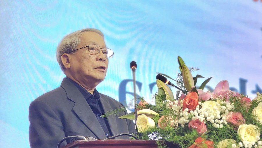 Nhà thơ Nguyễn Khoa Điềm cho rằng việc học hỏi truyền thống không phải để lặp lại, mà để làm giàu nền tảng cho sáng tạo hôm nay