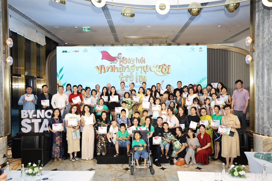 Chương trình lan toả ý nghĩa đến các em nhỏ bại não
