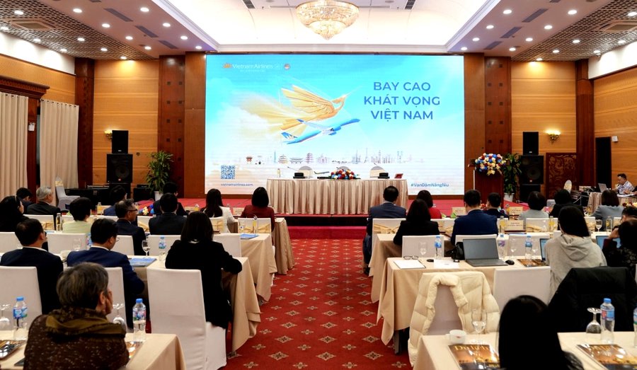 Cục Du lịch Quốc gia Việt Nam phối hợp cùng Vietnam Airlines tổ chức chuỗi hoạt động sự kiện với chủ đề “Bay cao khát vọng Việt Nam”.