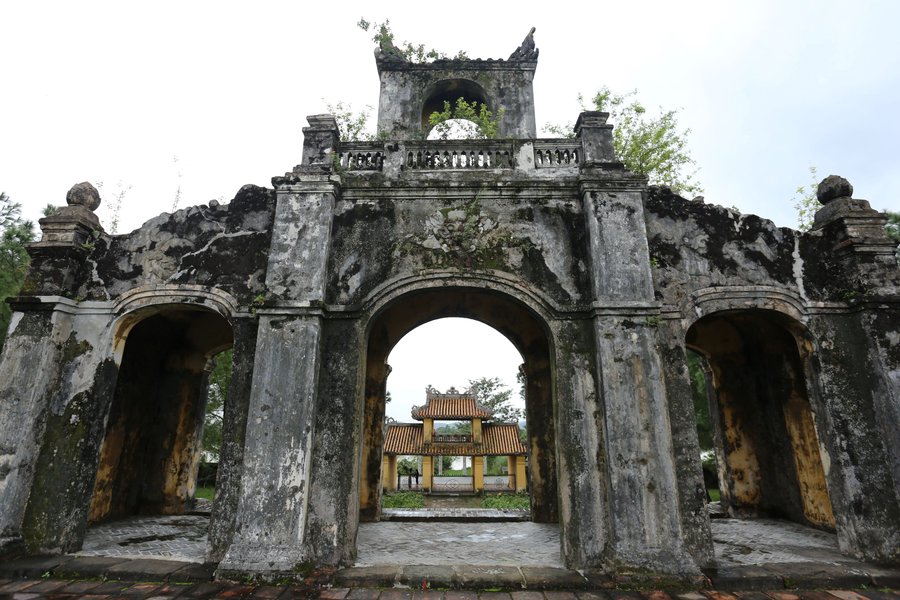 Di tích Văn Miếu ở phường Kim Long cũng vừa được khởi công tu bổ với kinh phí hơn 132 tỉ đồng. Ảnh: S.Thuỳ