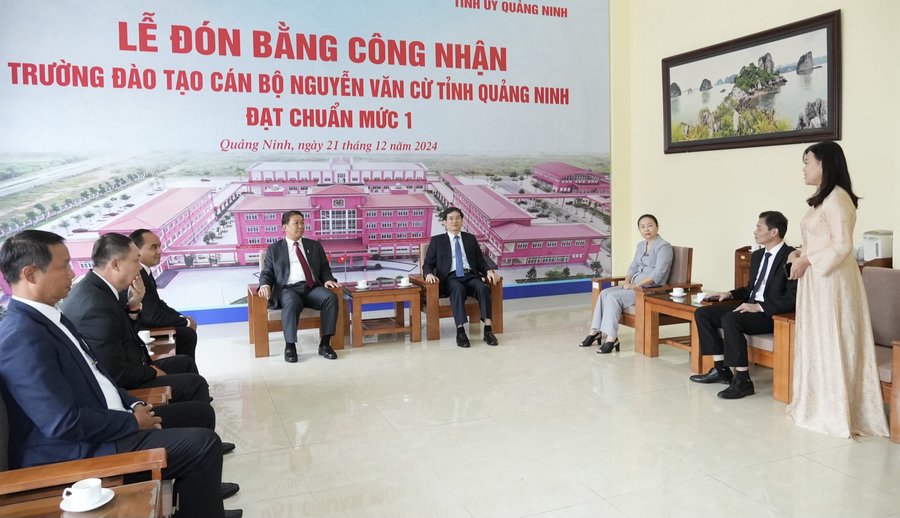 Toàn cảnh buổi gặp mặt và làm việc
