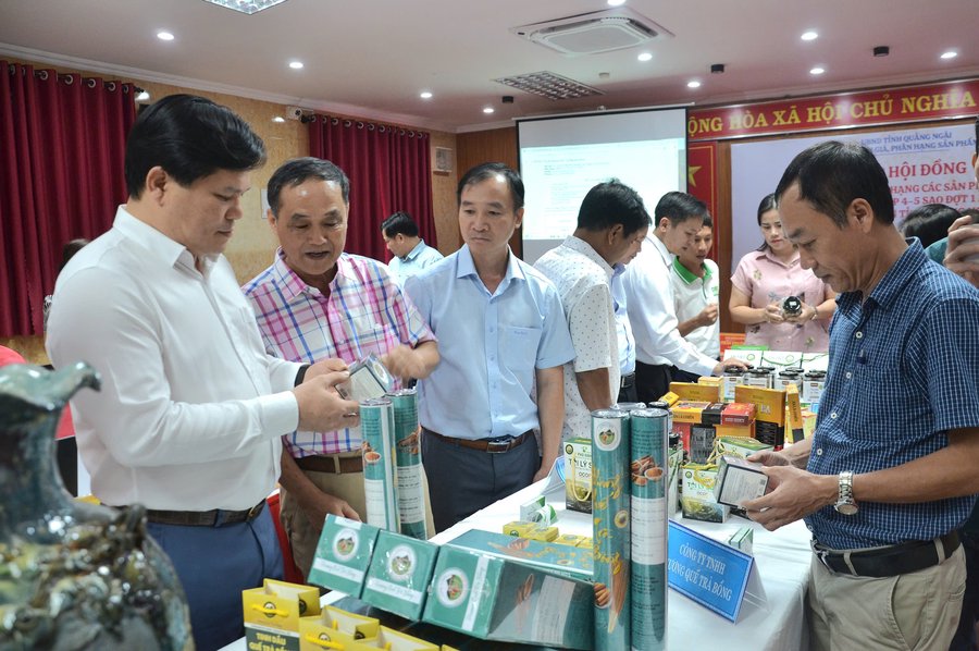 Nhiều sản phẩm OCOP của Quảng Ngãi ngày càng được đầu tư về chất lượng, mẫu mã và bao bì, nâng cao sức cạnh tranh trên thị trường