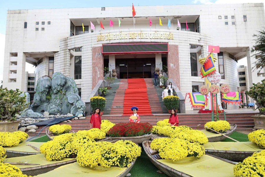 Bảo tàng tổng hợp tỉnh Quảng Ngãi là nơi lưu giữ, giới thiệu nhiều giá trị lịch sử, văn hóa của địa phương