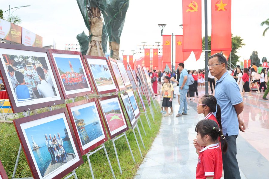 Trưng bày góp phần lan tỏa tình yêu biển đảo và trách nhiệm bảo vệ chủ quyền Tổ quốc