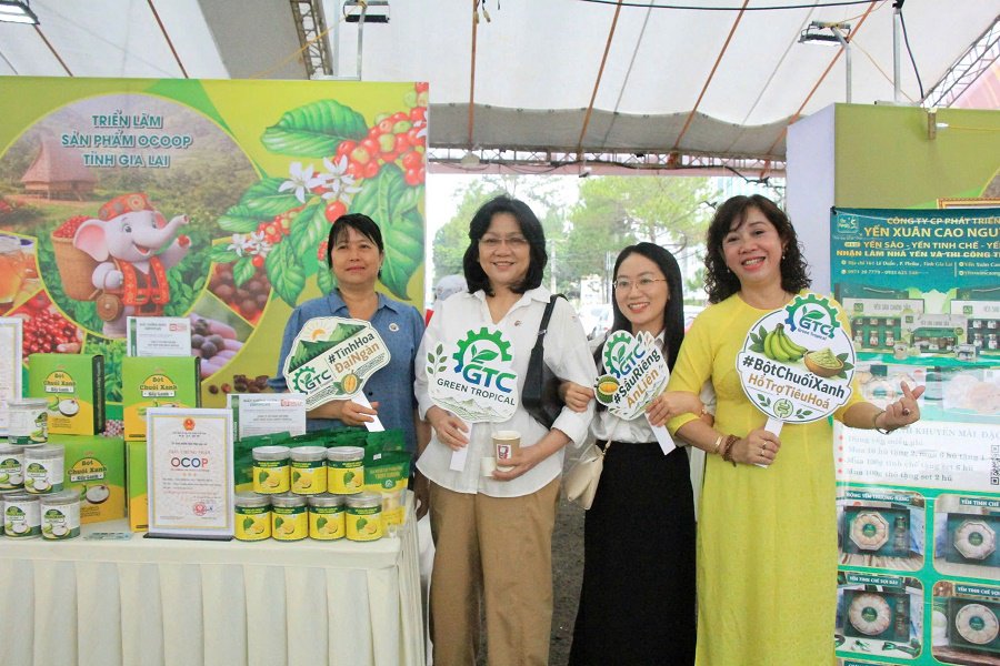 Các sản phẩm tham gia chương trình đều được lựa chọn kỹ lưỡng, bảo đảm tiêu chuẩn về chất lượng, an toàn thực phẩm, có đầy đủ thông tin về nguồn gốc xuất xứ