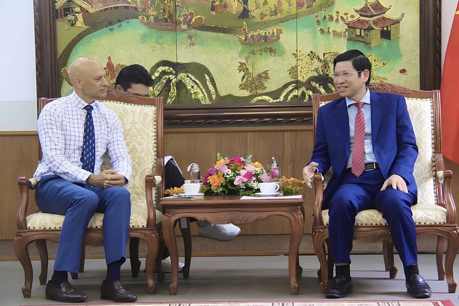 Thứ trưởng Hồ An Phong tiếp Giám đốc cấp cao khu vực châu Á – Thái Bình Dương của BSA Tarun Sawney