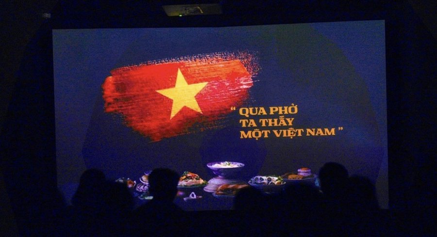 Hình ảnh trong phim tài liệu về phở