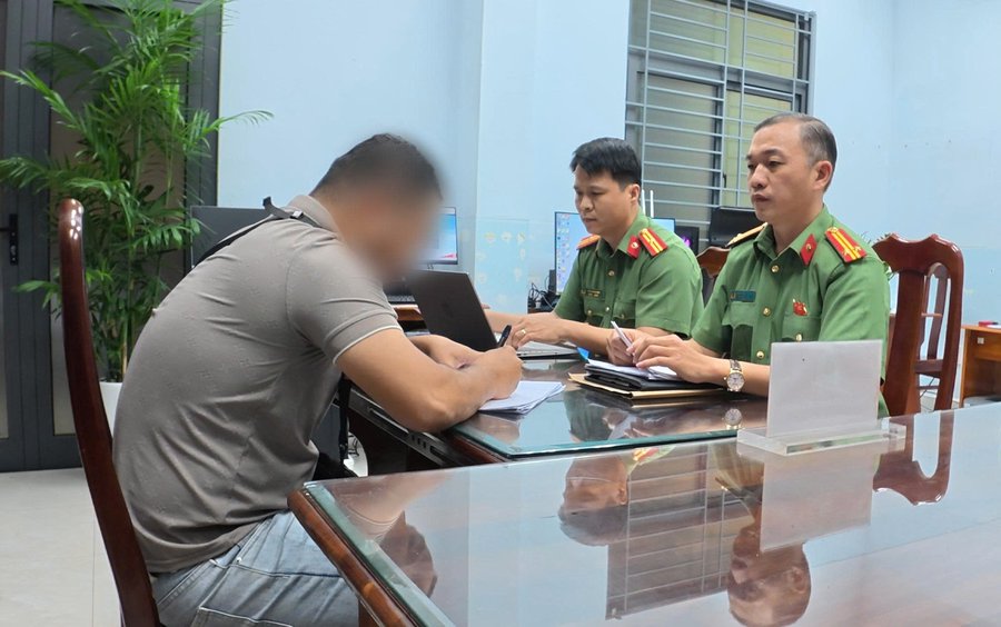 Cơ quan Công an làm việc với ông N.V.H