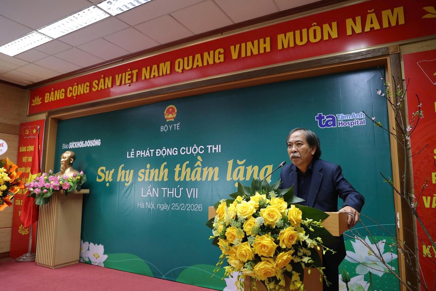 Chủ tịch Hội đồng Chung khảo cuộc thi, nhà thơ Nguyễn Quang Thiều - Chủ tịch Hội Nhà văn Việt Nam phát biểu