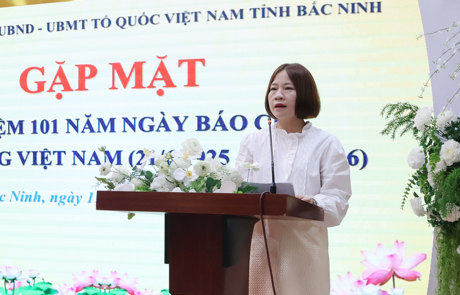 Phóng viên Trần Thị Thanh Huyền, Báo và Phát thanh Truyền hình tỉnh Bắc Ninh phát biểu