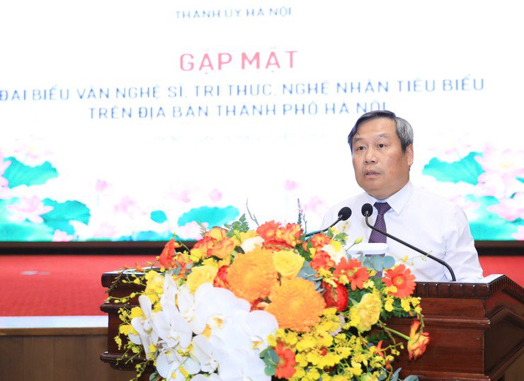 Ủy viên Trung ương Đảng, Chủ tịch UBND TP Hà Nội Vũ Đại Thắng phát biểu