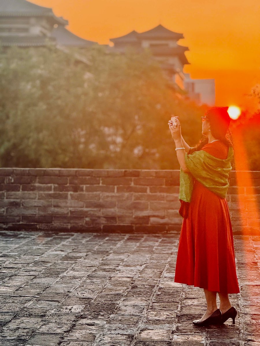 Hoàng hôn màu lửa ở Tây An