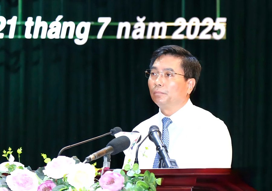 Bí thư Tỉnh ủy Thanh Hoá Nguyễn Doãn Anh phát biểu chỉ đạo tại kỳ họp. Ảnh: Quốc Hương