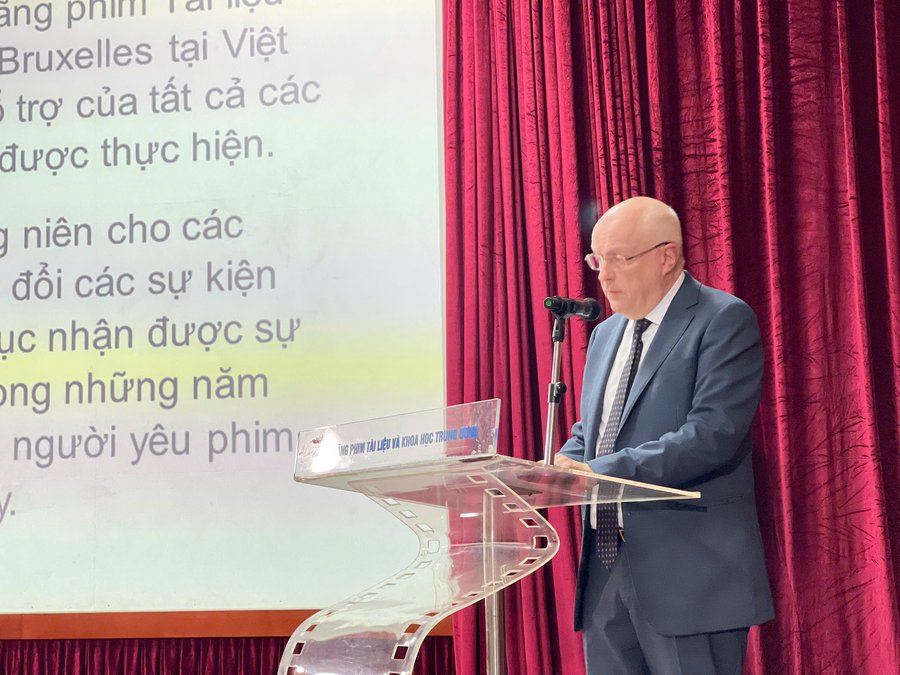 Đại sứ Phần Lan tại Việt Nam Keijo Norvanto phát biểu tại lễ khai mạc