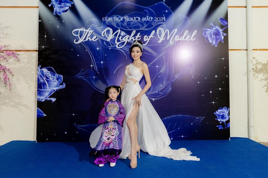 Nguyễn Phạm Ngân Anh đoạt giải “Siêu mẫu nhí tiêu biểu” tại The Night of Model 2024 - Anh 3