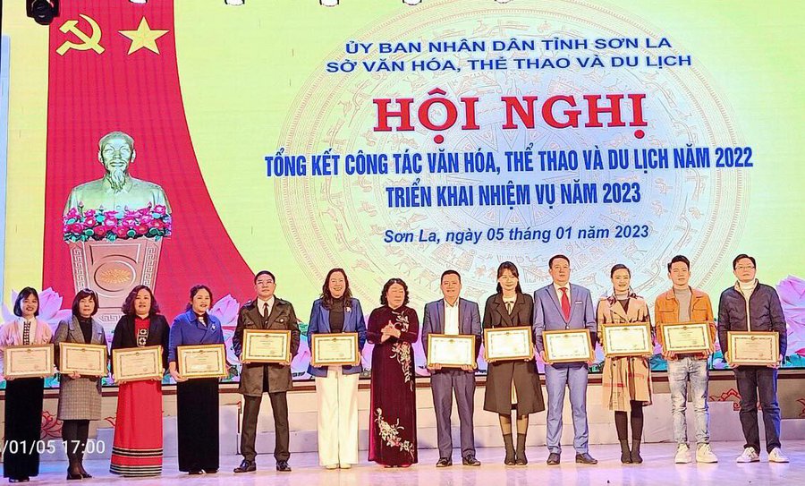 Sơn La khai thác hiệu quả tiềm năng, thế mạnh VHTTDL để phát triển - Anh 3