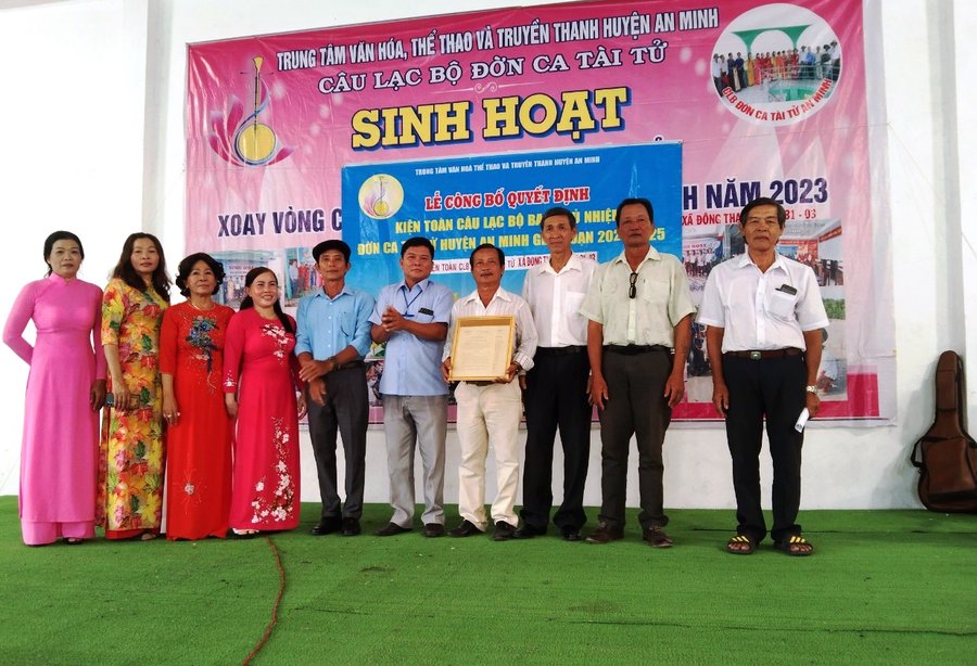 Giữ gìn, lan tỏa nghệ thuật Đờn ca tài tử ở An Minh - Anh 1