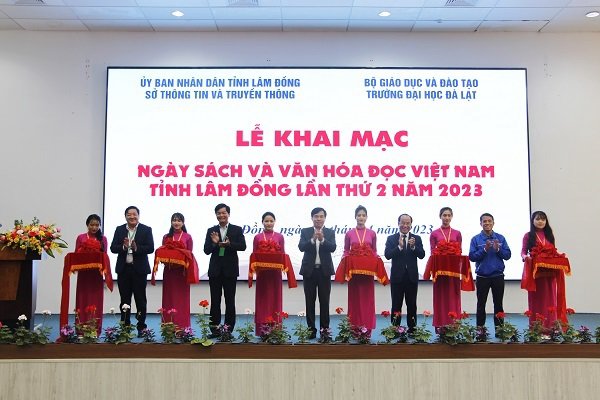 Lâm Đồng: Khai mạc Ngày Sách và Văn hóa đọc - Anh 1
