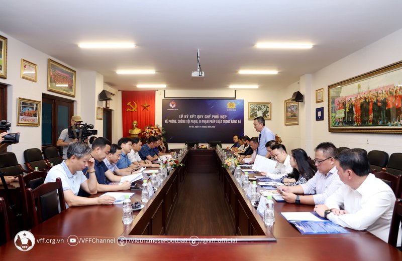 Phòng, chống tội phạm, vi phạm pháp luật trong bóng đá - Anh 1