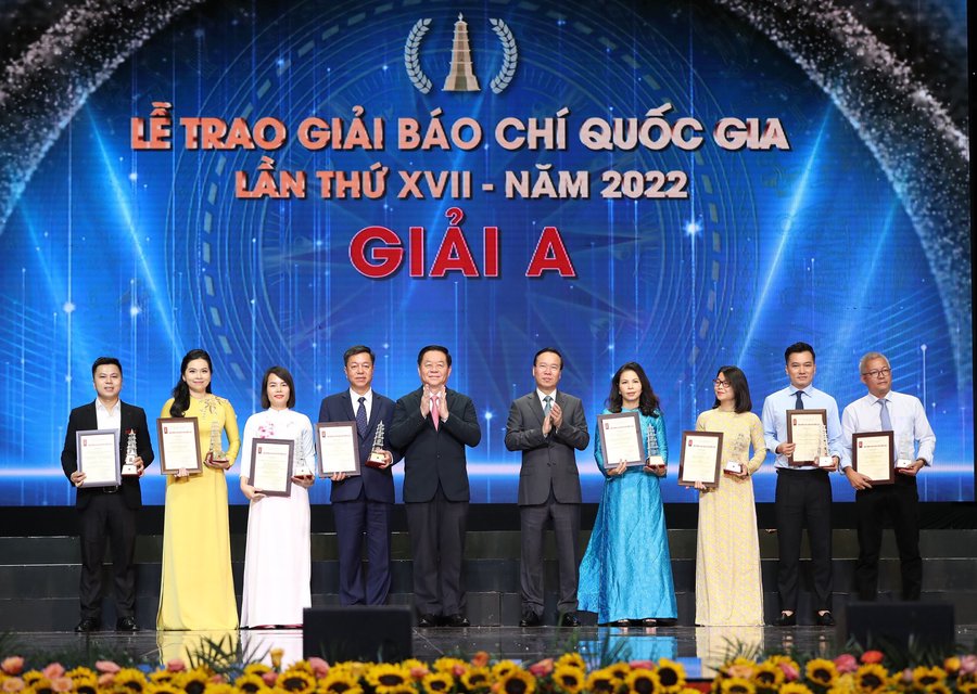 Báo Văn Hóa đoạt Giải Báo chí quốc gia - Anh 4