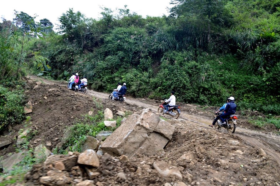 Hạnh phúc trên những hành trình du lịch từ thiện - Anh 1