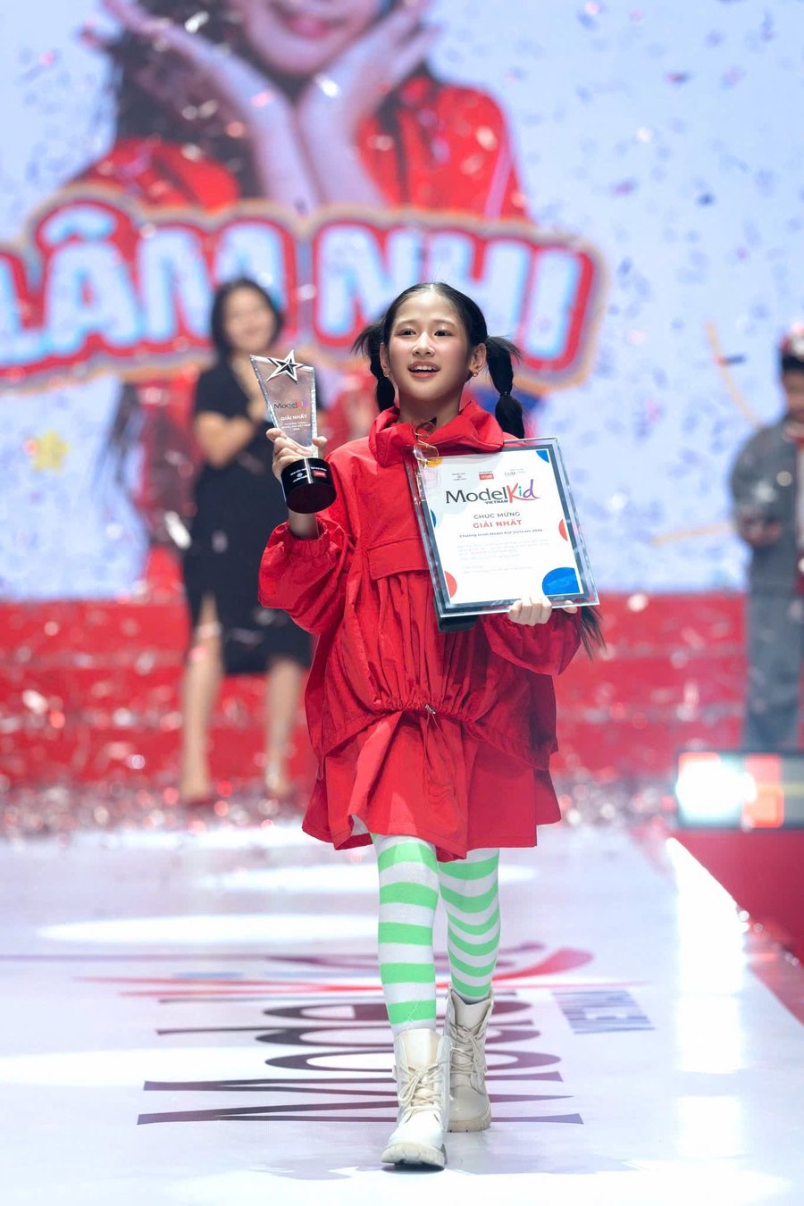 “Công chúa làng xiếc” Tạ Lâm Nhi đăng quang "Model Kid Việt Nam 2026"