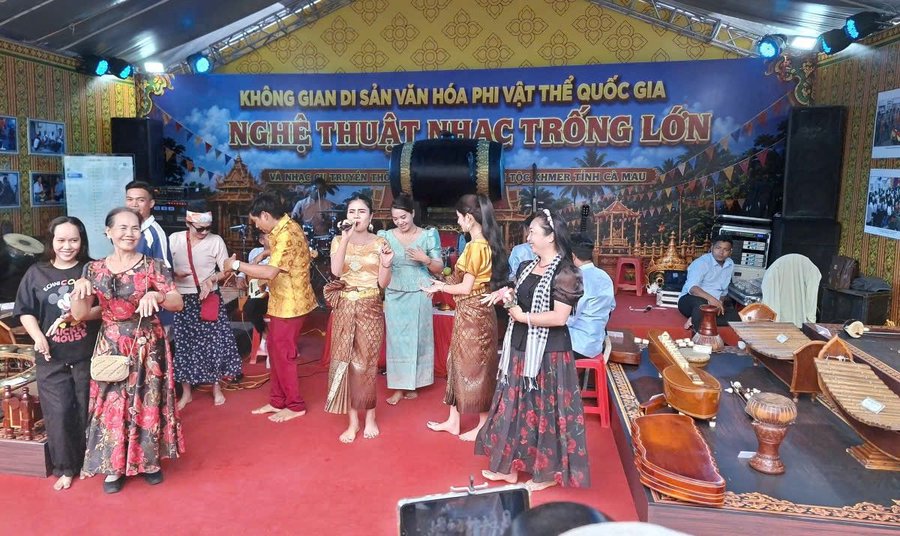 Cà Mau nỗ lực giữ gìn và phát huy nghệ thuật Nhạc Trống Lớn của đồng bào Khmer