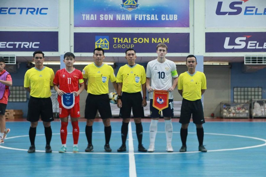 Trọng tài FIFA futsal Việt Nam điều hành giao hữu quốc tế