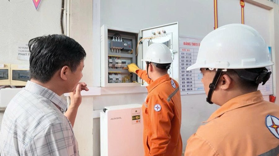 Mô hình điện mặt trời áp mái nhà mang lại hiệu quả kinh tế rõ rệt cho các hộ gia đình và doanh nghiệp