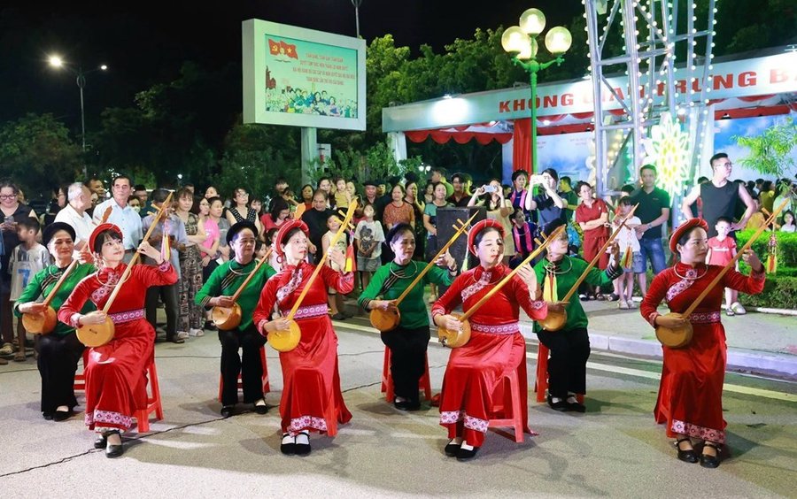 Tuần Văn hóa góp phần tôn vinh bản sắc văn hóa các dân tộc, thắt chặt tình đoàn kết cộng đồng ở Lạng Sơn. Ảnh minh họa