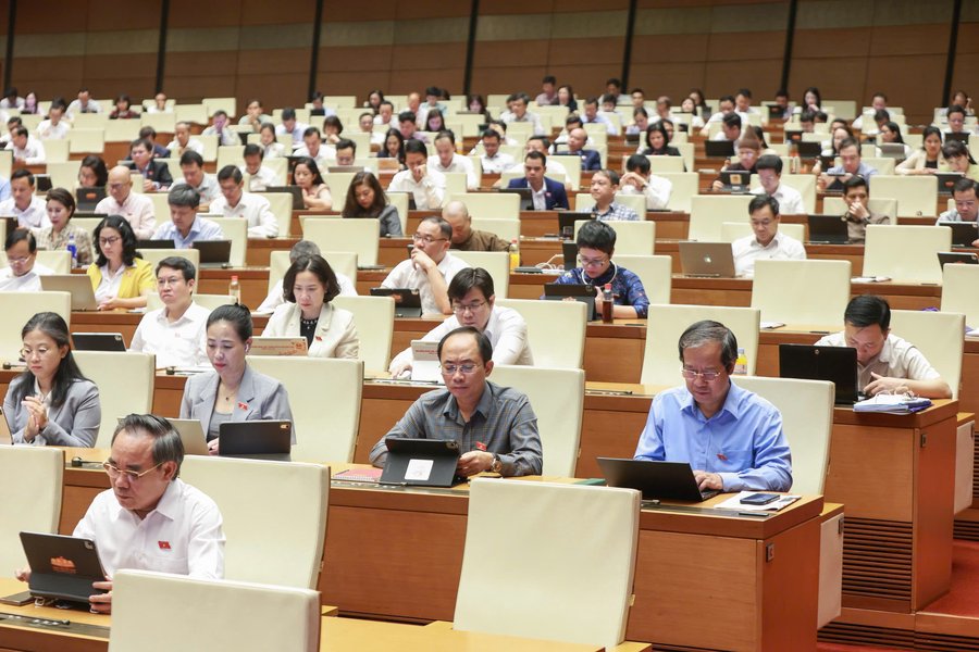 Các đại biểu dự phiên thảo luận sáng 29.10