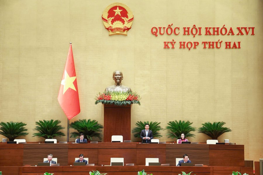 Quốc hội thảo luận ở hội trường về dự án Luật Kinh doanh bất động sản (sửa đổi)
